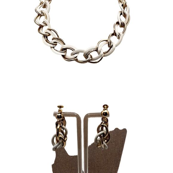 Coro Gold and Cream Necklace Set - Picture 7 of 7